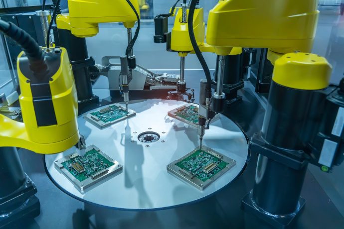 robotic system for automatic checking of printed circuit boards
